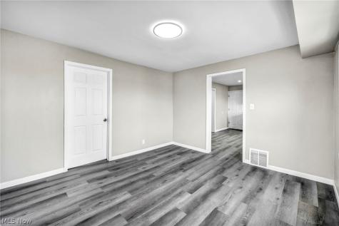 3278 W 117th Street Cleveland OH 44111