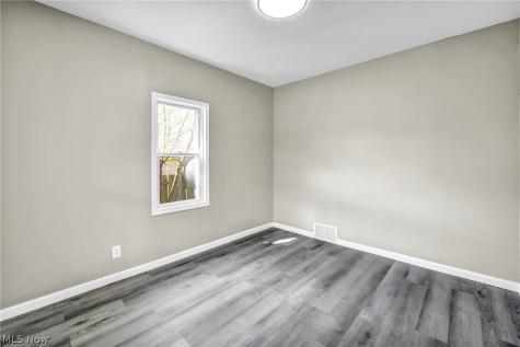 3278 W 117th Street Cleveland OH 44111