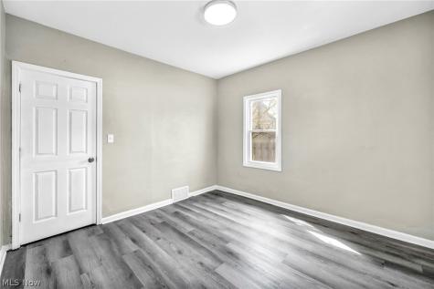 3278 W 117th Street Cleveland OH 44111