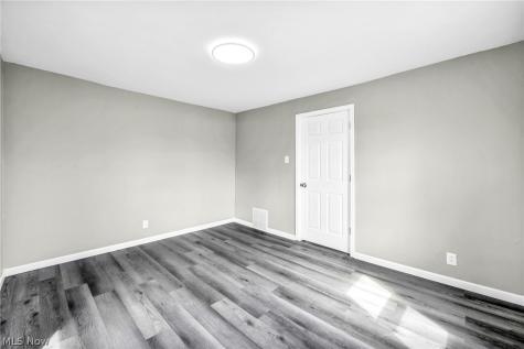 3278 W 117th Street Cleveland OH 44111