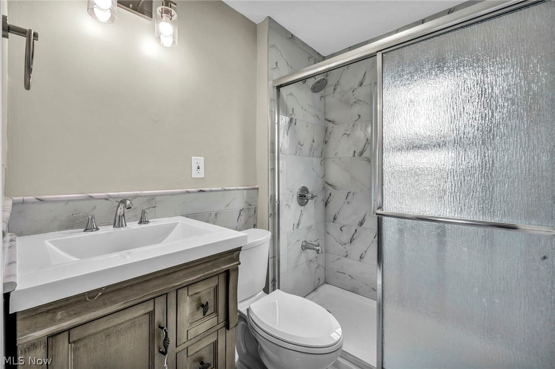 3278 W 117th Street Cleveland OH 44111