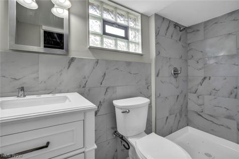 3278 W 117th Street Cleveland OH 44111