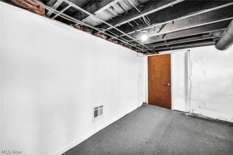 3278 W 117th Street Cleveland OH 44111