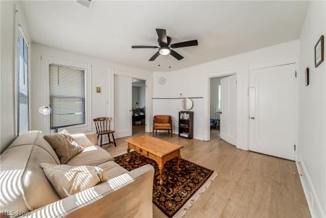 2051-2053 W 45th Street Cleveland OH 44102
