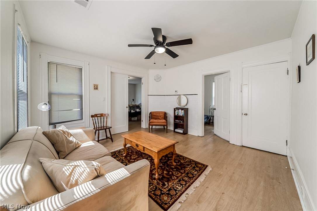 2051-2053 W 45th Street Cleveland OH 44102