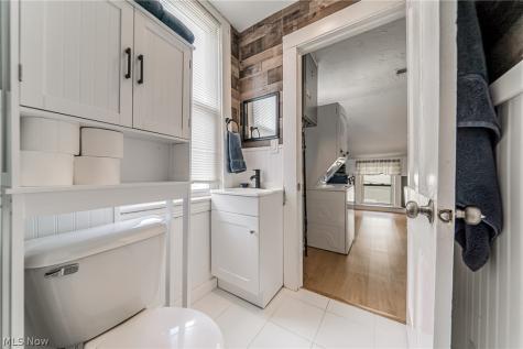 2051-2053 W 45th Street Cleveland OH 44102