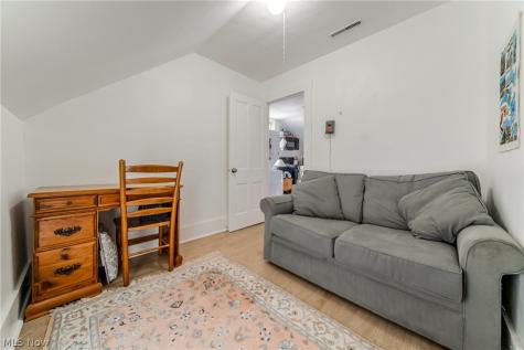 2051-2053 W 45th Street Cleveland OH 44102