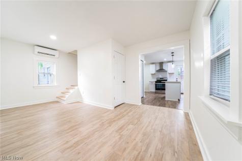 2051-2053 W 45th Street Cleveland OH 44102