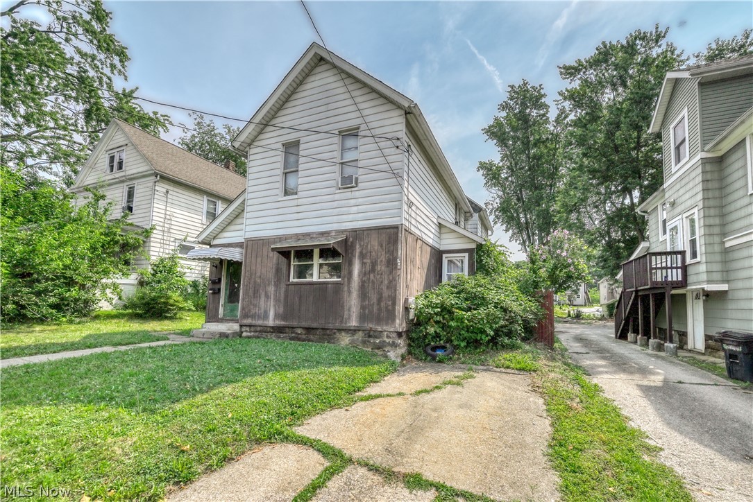503 Sumner Street Akron OH 44304