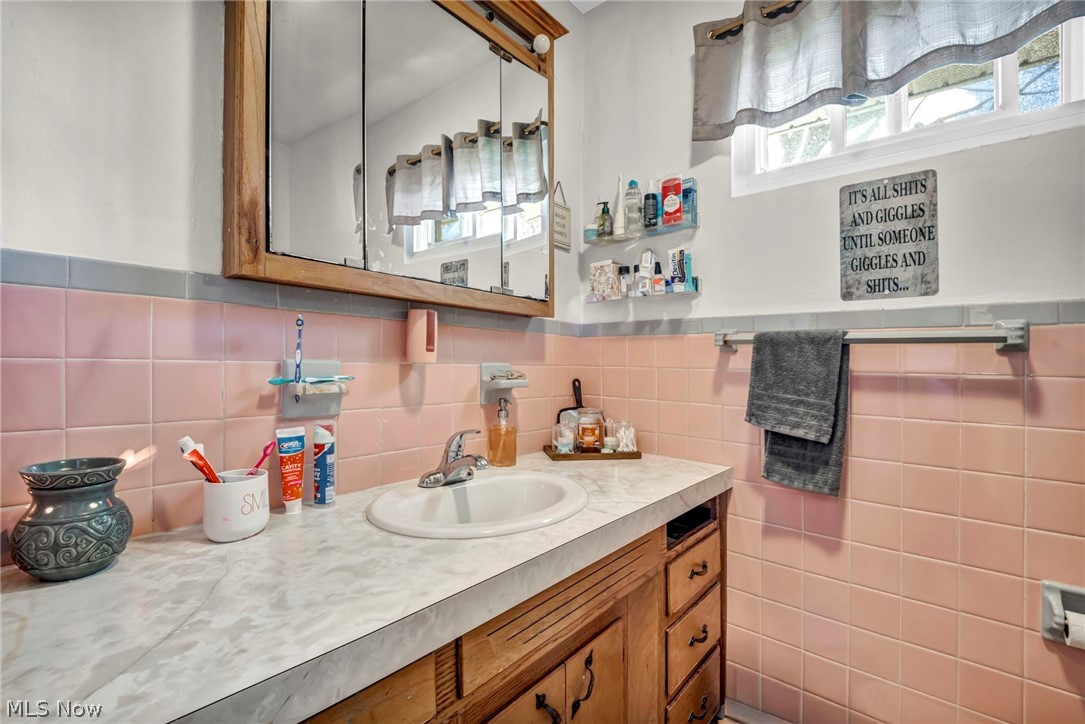 3208 Pleasant Drive Norton OH 44203