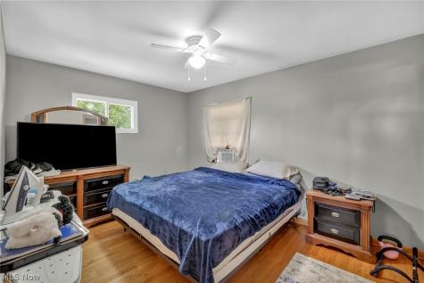 3208 Pleasant Drive Norton OH 44203