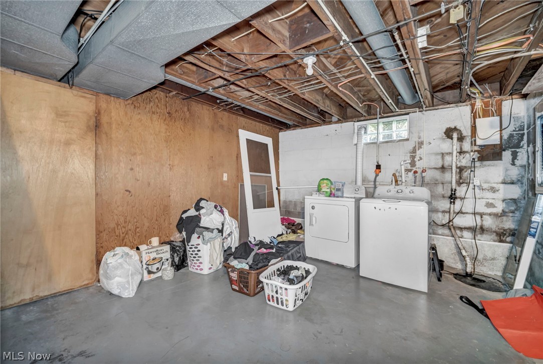 3208 Pleasant Drive Norton OH 44203