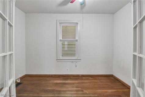2815 Monroe Avenue Cleveland OH 44113