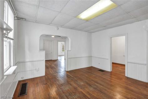 2815 Monroe Avenue Cleveland OH 44113