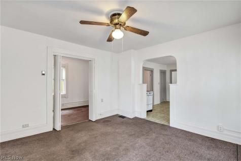 2815 Monroe Avenue Cleveland OH 44113