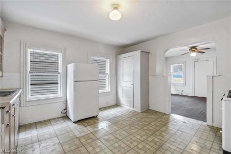 2815 Monroe Avenue Cleveland OH 44113
