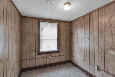 2815 Monroe Avenue Cleveland OH 44113