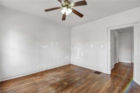 2815 Monroe Avenue Cleveland OH 44113