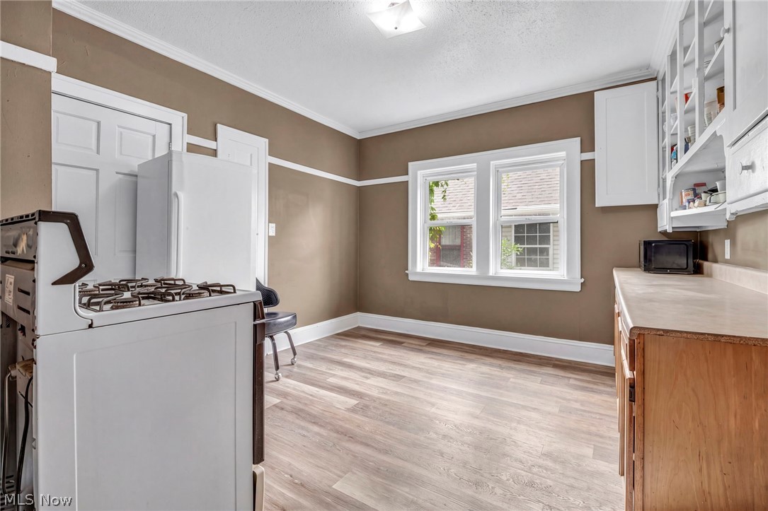 382 Madison Avenue Akron OH 44320