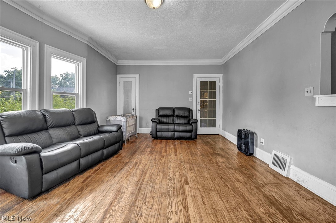 382 Madison Avenue Akron OH 44320