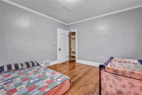 382 Madison Avenue Akron OH 44320