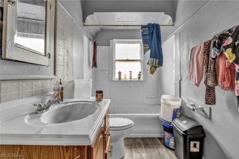 382 Madison Avenue Akron OH 44320