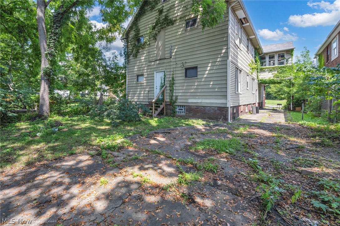 382 Madison Avenue Akron OH 44320