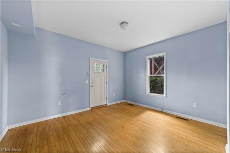 1287 W 69th Street Cleveland OH 44102