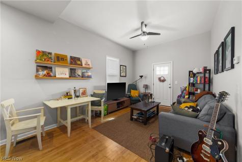 1287 W 69th Street Cleveland OH 44102
