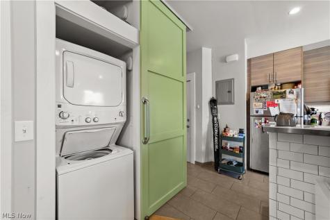 1287 W 69th Street Cleveland OH 44102