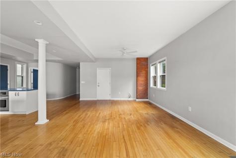 1287 W 69th Street Cleveland OH 44102