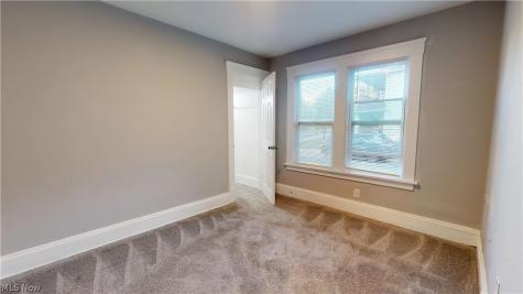 1538-1540 E 204th Street Euclid OH 44117