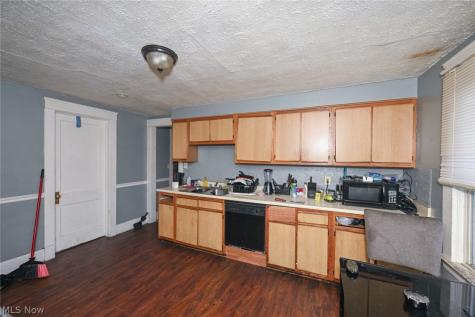 4123 E 59th Street Cleveland OH 44105