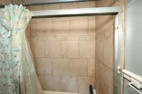 4123 E 59th Street Cleveland OH 44105
