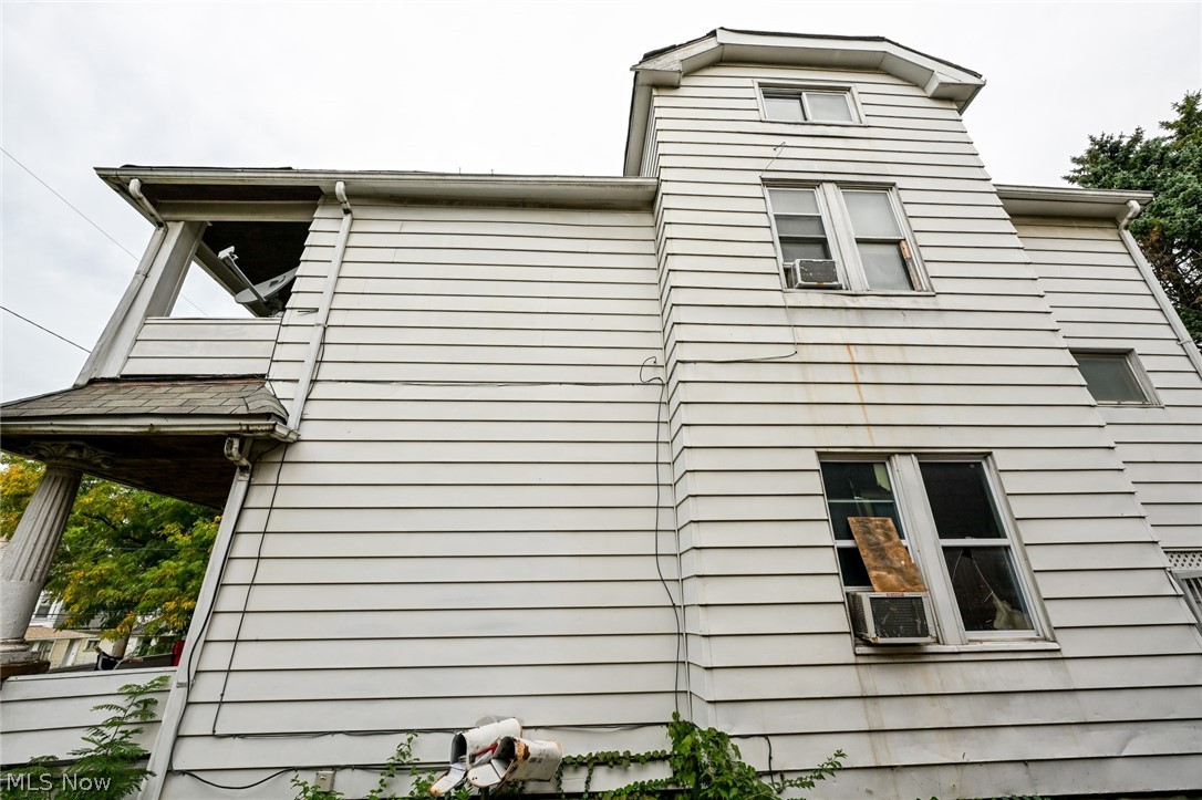 4123 E 59th Street Cleveland OH 44105