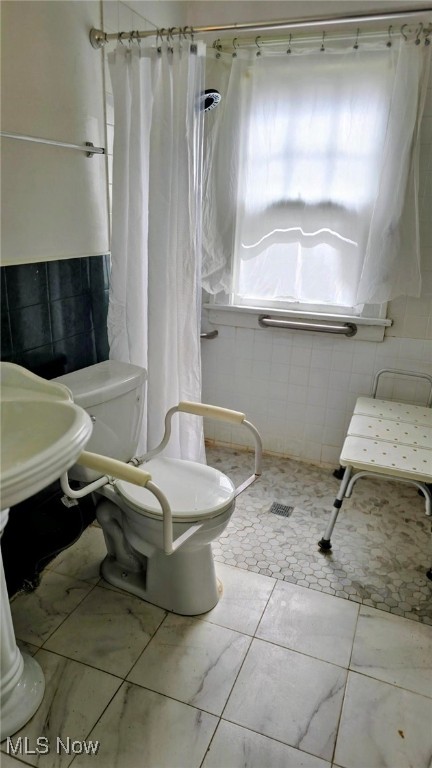 1113 E 177th Street Cleveland OH 44119