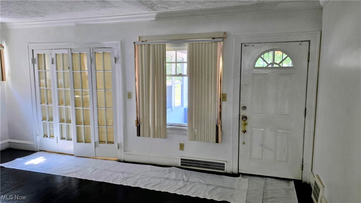 1113 E 177th Street Cleveland OH 44119