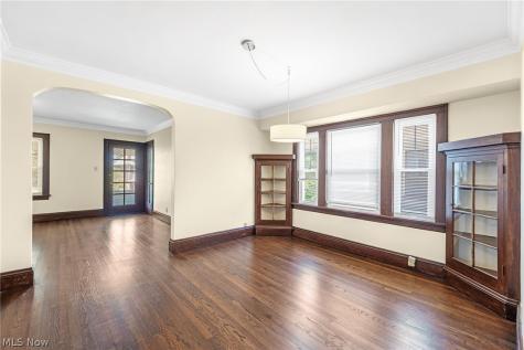 1583 Victoria Avenue Lakewood OH 44107
