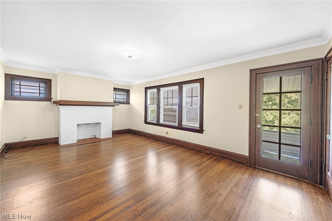 1583 Victoria Avenue Lakewood OH 44107