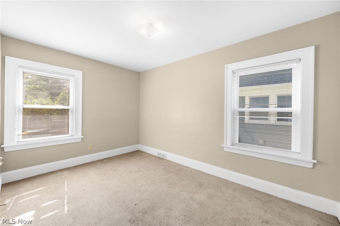 1583 Victoria Avenue Lakewood OH 44107