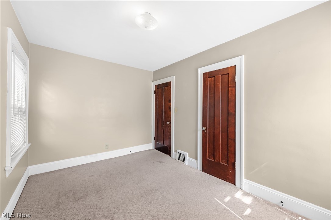 1583 Victoria Avenue Lakewood OH 44107