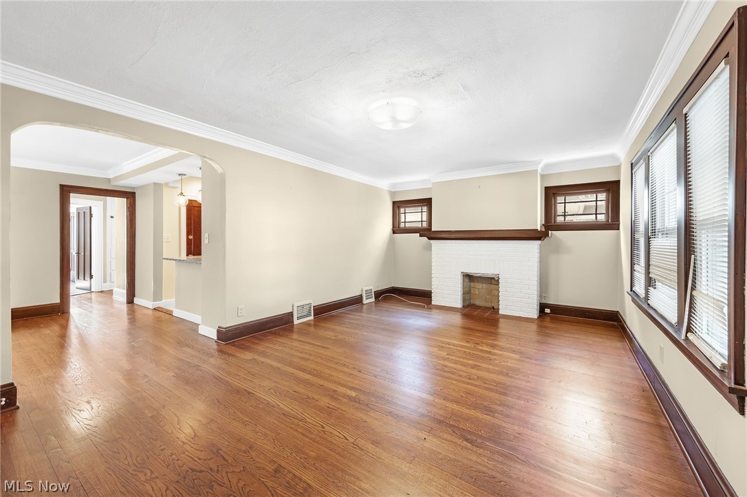 1583 Victoria Avenue Lakewood OH 44107