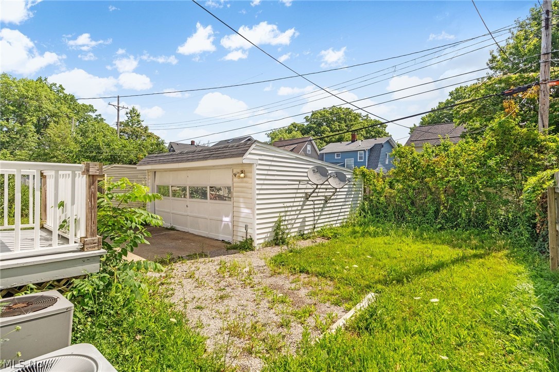 1583 Victoria Avenue Lakewood OH 44107