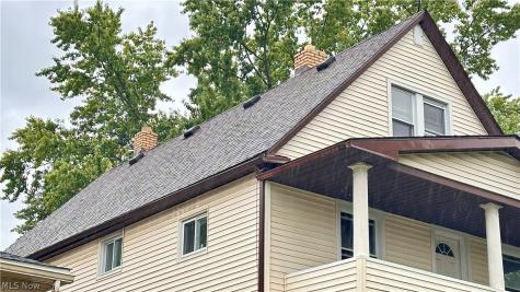 8906 Jeffries Avenue Cleveland OH 44105