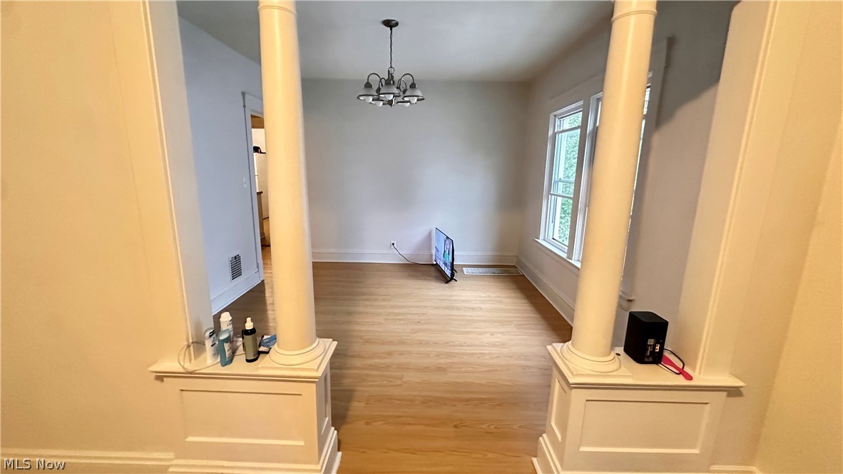 8906 Jeffries Avenue Cleveland OH 44105
