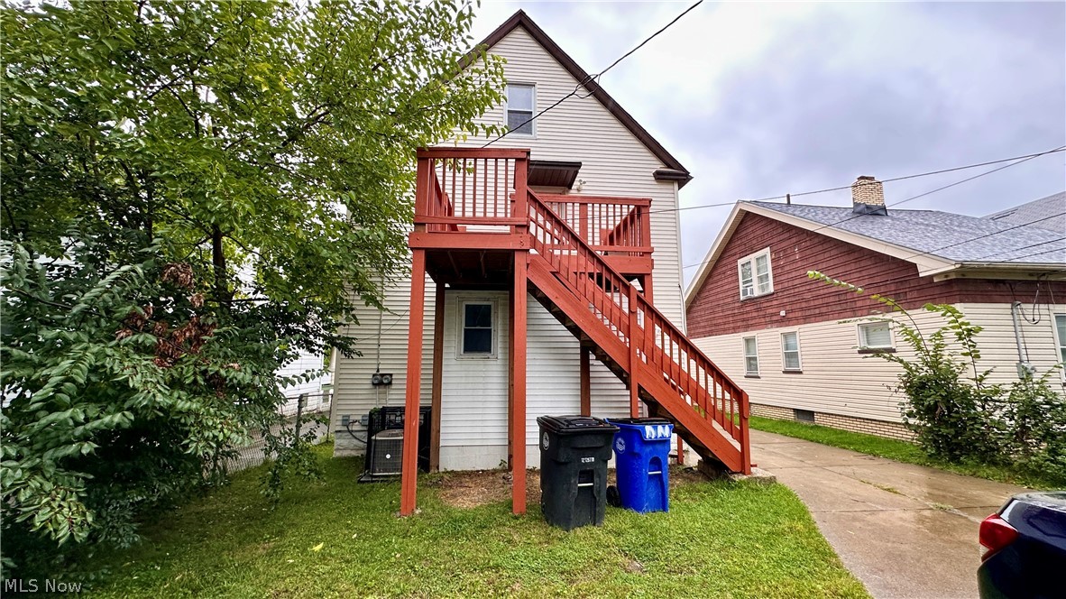 8906 Jeffries Avenue Cleveland OH 44105