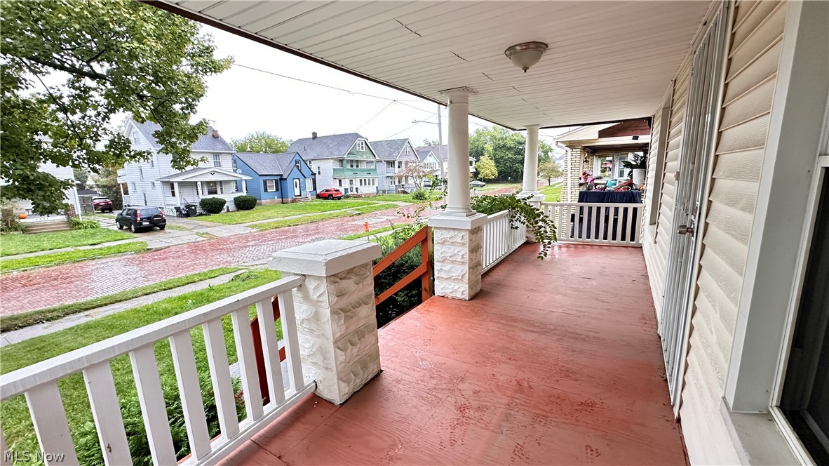 8906 Jeffries Avenue Cleveland OH 44105