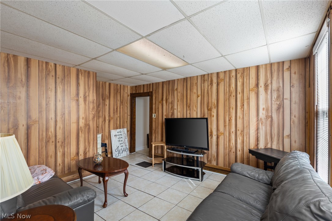715 N Zane Highway Martins Ferry OH 43935