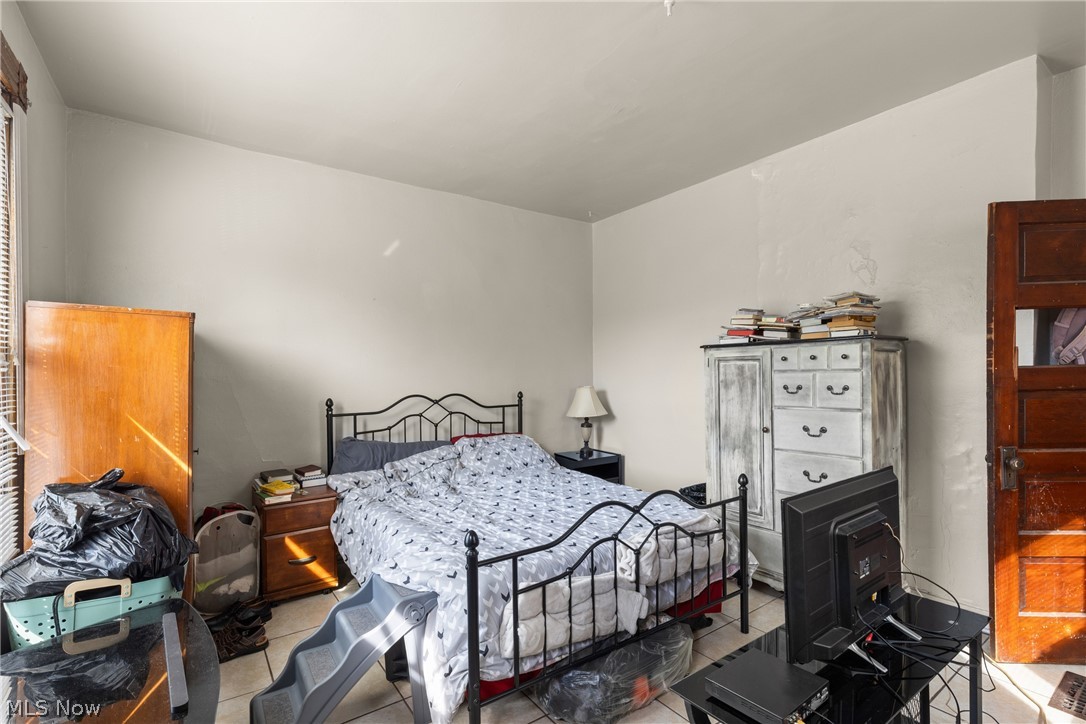 715 N Zane Highway Martins Ferry OH 43935
