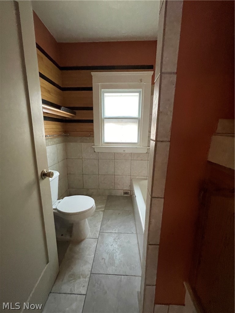 1753 Collamer Avenue Cleveland OH 44112